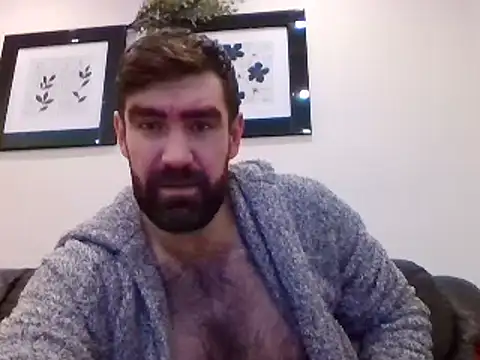 Snapshot of giveyourhearts chatting on 12-08-24, 01:02 giveyourhearts online show from 12-08-24, 01:02
