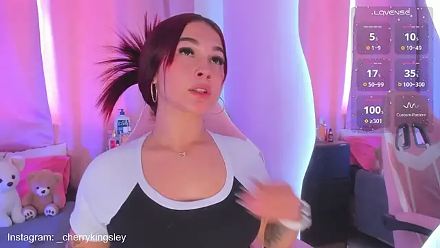Snapshot of _cherrykingsley1 chatting on 02-03-25, 05:35 cherrykingsley1 online show from 02-03-25, 05:35