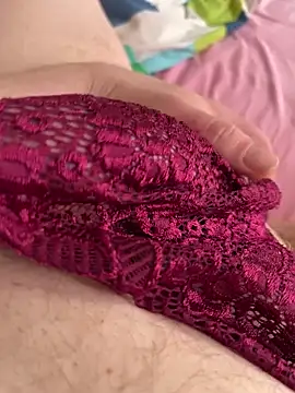 Snapshot of EhemannTotti chatting on 04-05-26, 08:44 EhemannTotti online show from 04-05-26, 08:44