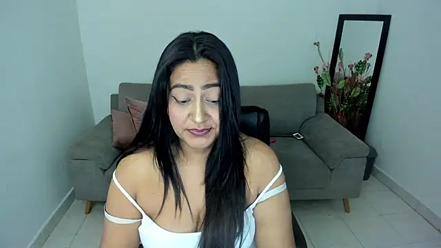 Snapshot of Adele_Sweett chatting on 02-18-26, 11:06 Adele Sweett online show from 02-18-26, 11:06