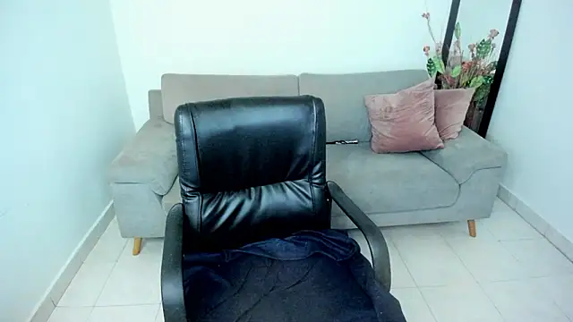 Snapshot of Adele_Sweett chatting on 03-03-26, 11:27 Adele Sweett online show from 03-03-26, 11:27