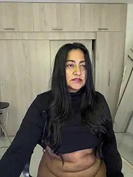 Snapshot of Adele_Sweett chatting on 06-22-26, 10:56 Adele Sweett online show from 06-22-26, 10:56