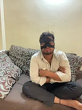 Snapshot of United3 chatting on 02-17-25, 06:20 United3 online show from 02-17-25, 06:20