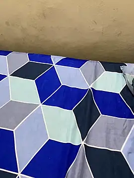 Snapshot of United3 chatting on 09-25-25, 01:04 United3 online show from 09-25-25, 01:04