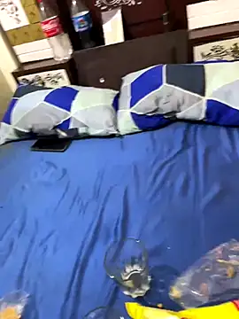 Snapshot of United3 chatting on 11-12-25, 08:04 United3 online show from 11-12-25, 08:04