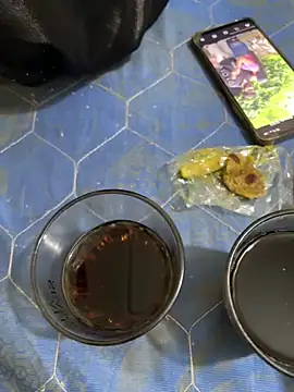 Snapshot of United3 chatting on 11-15-25, 08:55 United3 online show from 11-15-25, 08:55