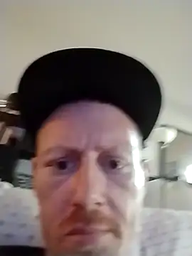 Analgapingspecialist71269 online show from 01-13-26, 08:25