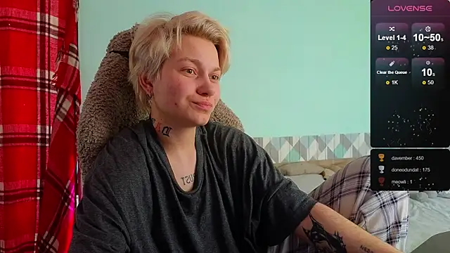 esajukyy online show from 03-13-25, 07:42