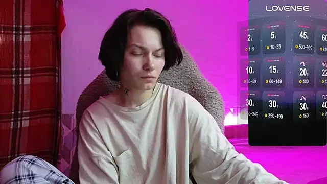 esajukyy online show from 09-15-25, 02:17