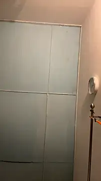 Snapshot of nick__yy chatting on 12-18-25, 05:24 nick yy online show from 12-18-25, 05:24