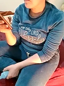 ShadiaStar online show from 03-14-25, 07:12