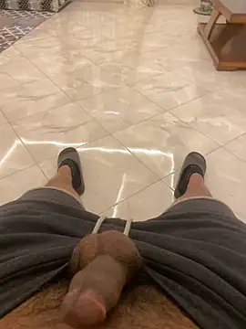 Lahcene online show from 12-20-25, 09:33