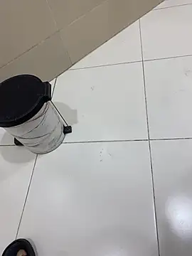 Snapshot of Lahcene chatting on 02-01-26, 07:23 Lahcene online show from 02-01-26, 07:23