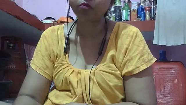 Snapshot of Suhana-sapna chatting on 05-25-26, 05:02 Suhana-sapna online show from 05-25-26, 05:02