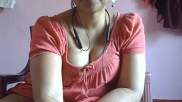 Snapshot of Suhana-sapna chatting on 06-01-26, 09:33 Suhana-sapna online show from 06-01-26, 09:33
