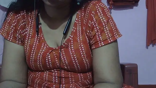 Snapshot of Suhana-sapna chatting on 06-14-26, 04:20 Suhana-sapna online show from 06-14-26, 04:20
