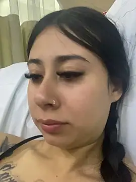 Zoee t online show from 03-06-26, 03:25