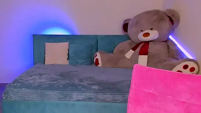 Snapshot of evaharve chatting on 02-22-25, 07:56 evaharve online show from 02-22-25, 07:56