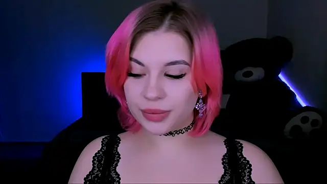 Snapshot of evaharve chatting on 03-06-25, 10:04 evaharve online show from 03-06-25, 10:04