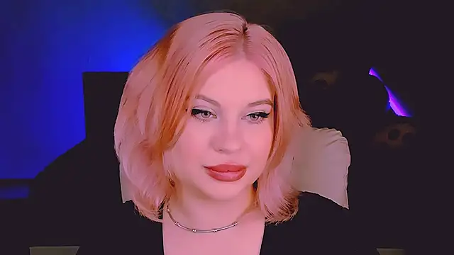 Snapshot of evaharve chatting on 09-24-25, 05:22 evaharve online show from 09-24-25, 05:22