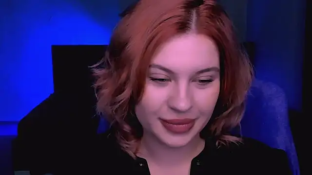 Snapshot of evaharve chatting on 10-05-25, 06:23 evaharve online show from 10-05-25, 06:23