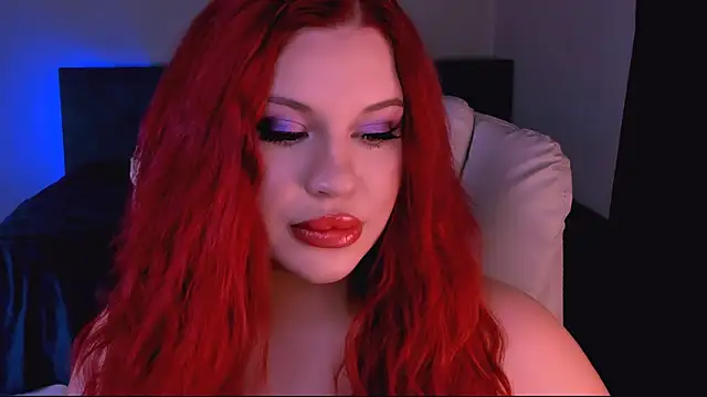 Snapshot of evaharve chatting on 11-25-25, 10:43 evaharve online show from 11-25-25, 10:43