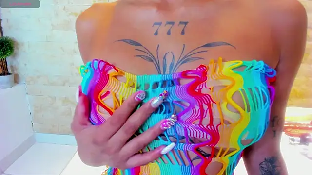 mia roldan  online show from 02-23-25, 08:11