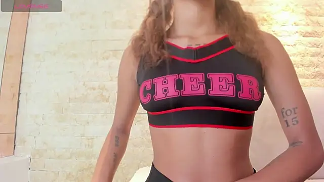 mia roldan  online show from 09-19-25, 02:07