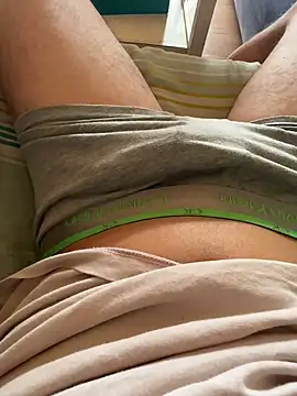 Snapshot of 234luca chatting on 02-04-25, 03:04 234luca online show from 02-04-25, 03:04