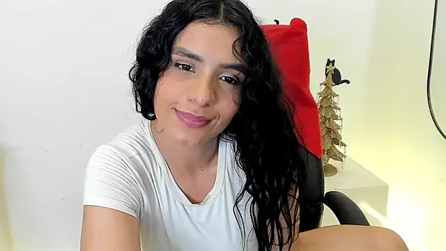 sweetnea online show from 12-19-24, 05:51