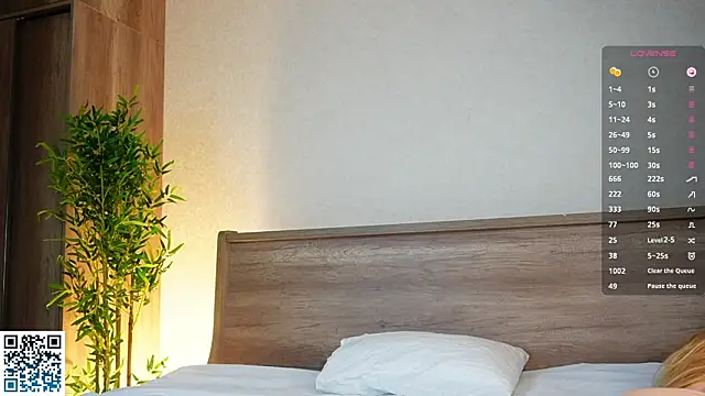 WiloneEsse online show from 09-26-25, 03:38