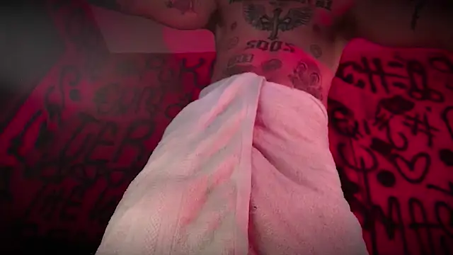 Snapshot of Junihn0 chatting on 02-08-25, 12:06 Junihn0 online show from 02-08-25, 12:06