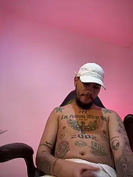 Snapshot of Junihn0 chatting on 11-11-25, 09:15 Junihn0 online show from 11-11-25, 09:15