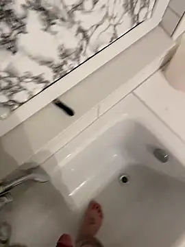 Loco42- online show from 12-24-24, 03:58