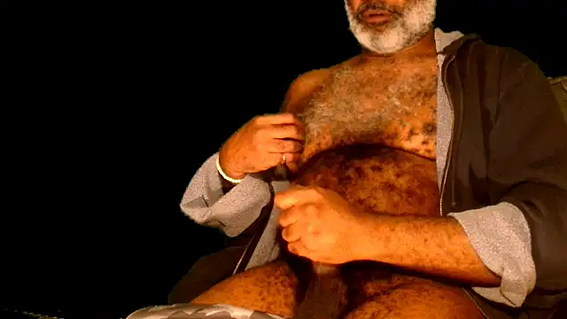 Snapshot of sinnernoir chatting on 01-13-25, 09:30 sinnernoir online show from 01-13-25, 09:30