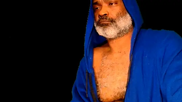 Snapshot of sinnernoir chatting on 01-16-25, 10:55 sinnernoir online show from 01-16-25, 10:55