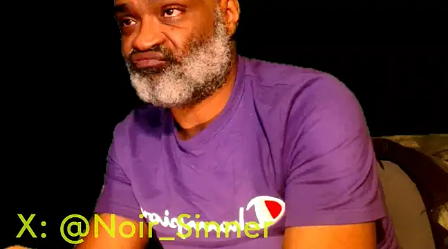 Snapshot of sinnernoir chatting on 01-21-25, 04:32 sinnernoir online show from 01-21-25, 04:32