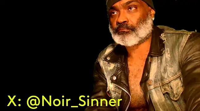 Snapshot of sinnernoir chatting on 02-05-25, 06:35 sinnernoir online show from 02-05-25, 06:35