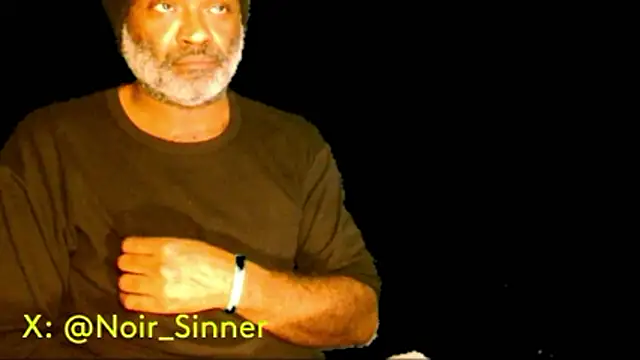 Snapshot of sinnernoir chatting on 11-26-25, 04:41 sinnernoir online show from 11-26-25, 04:41