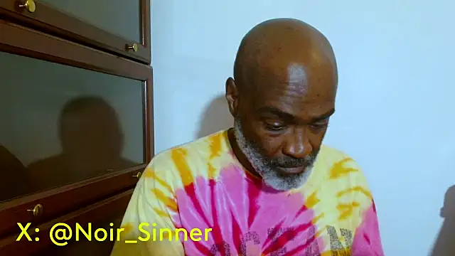 sinnernoir online show from 05-19-26, 01:22