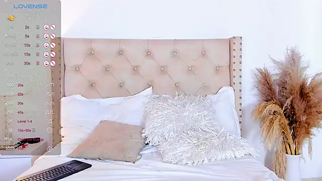 Snapshot of marilynrossy chatting on 03-23-25, 08:04 marilynrossy online show from 03-23-25, 08:04