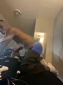 Snapshot of Shawtyblaque21 chatting on 11-17-25, 02:06 Shawtyblaque21 online show from 11-17-25, 02:06