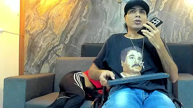 Duodreamhot online show from 12-21-24, 04:09