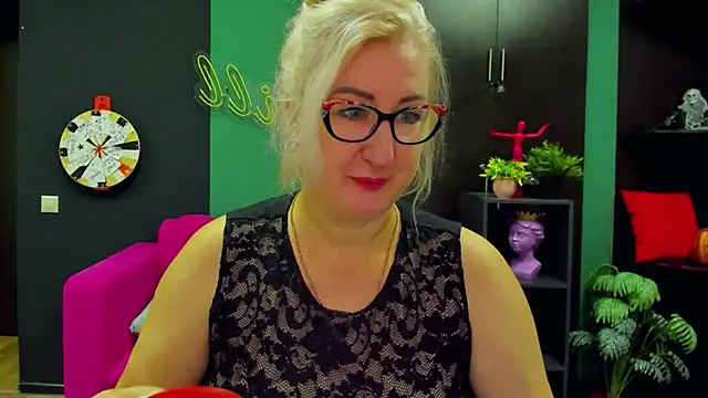 Snapshot of ChristyBrooks chatting on 02-07-25, 12:17 ChristyBrooks online show from 02-07-25, 12:17