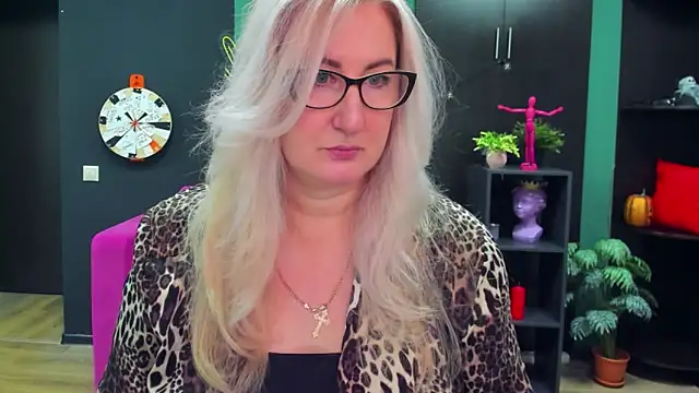 Snapshot of ChristyBrooks chatting on 02-27-25, 01:17 ChristyBrooks online show from 02-27-25, 01:17