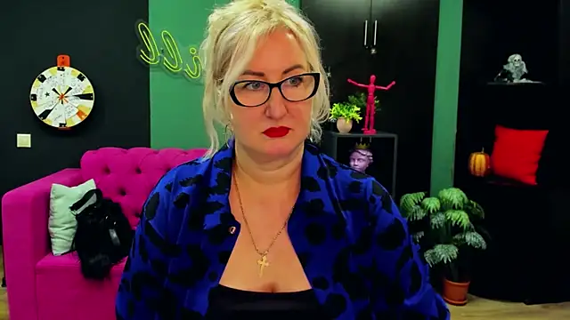 Snapshot of ChristyBrooks chatting on 03-11-25, 07:36 ChristyBrooks online show from 03-11-25, 07:36