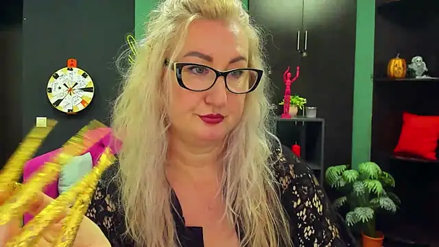 Snapshot of ChristyBrooks chatting on 03-18-25, 04:26 ChristyBrooks online show from 03-18-25, 04:26