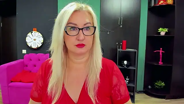 Snapshot of ChristyBrooks chatting on 10-22-25, 09:09 ChristyBrooks online show from 10-22-25, 09:09