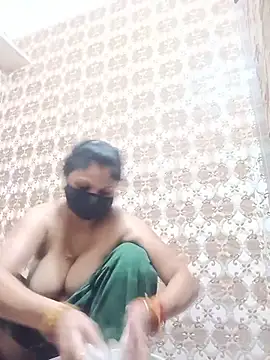 Snapshot of Cute-Aadhvita chatting on 06-11-26, 06:55 Cute-Aadhvita online show from 06-11-26, 06:55