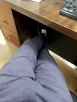 Snapshot of Kakabiraji chatting on 12-13-24, 07:58 Kakabiraji online show from 12-13-24, 07:58